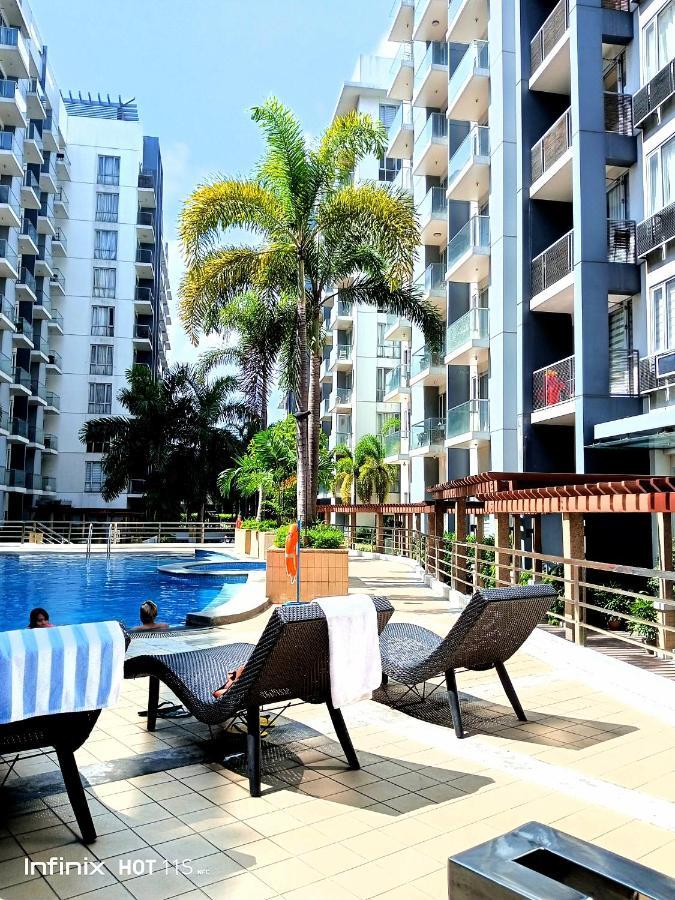 The Palm Tree Condotel Manila Airport Esterno foto