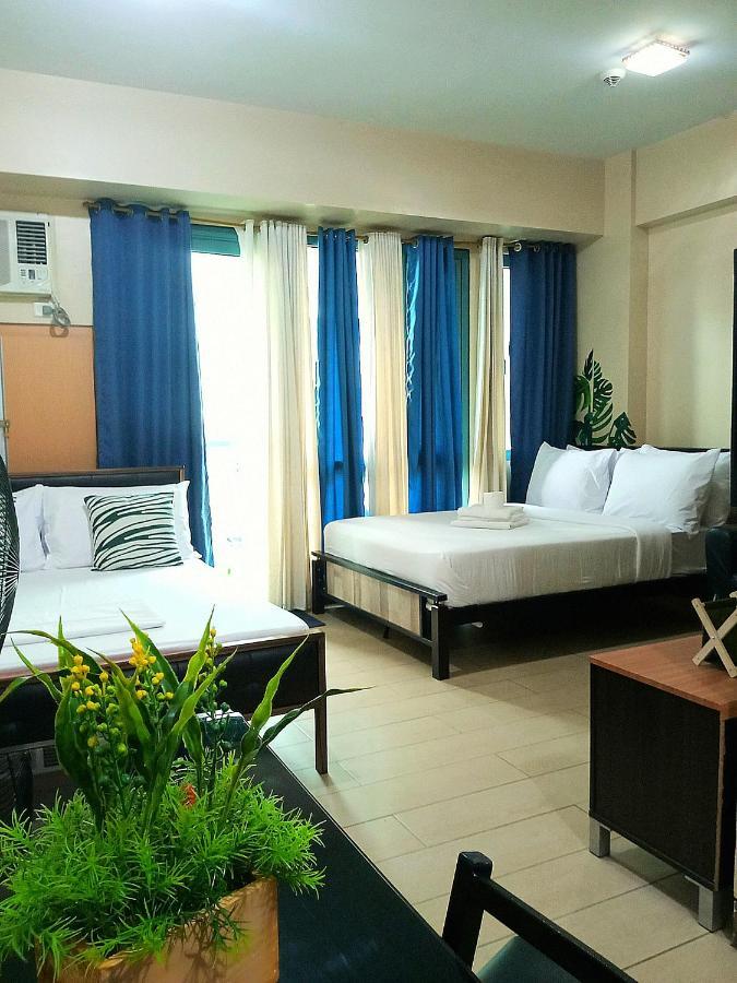 The Palm Tree Condotel Manila Airport Esterno foto